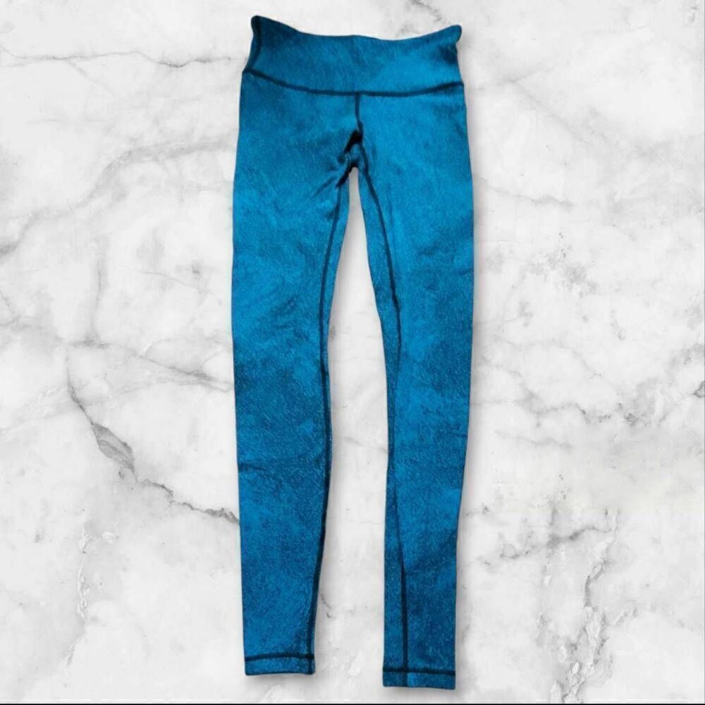 Lululemon Size 6 Wunder Under 32"